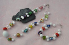 Flechtkette aus B�hmischen Glasperlen /Trollbeads
